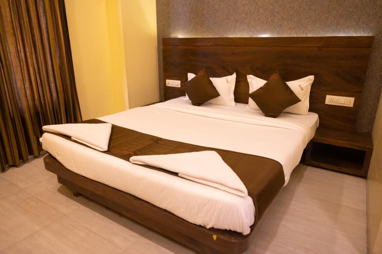 Vijaya Hill View Residency Hotell Navi Mumbai Eksteriør bilde