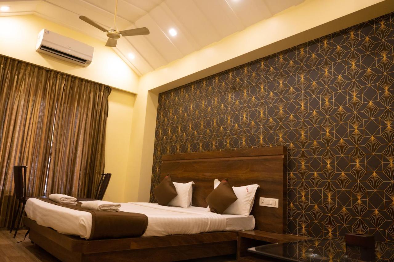 Vijaya Hill View Residency Hotell Navi Mumbai Eksteriør bilde