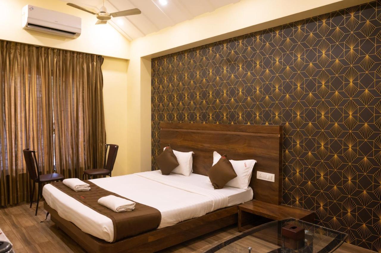 Vijaya Hill View Residency Hotell Navi Mumbai Eksteriør bilde