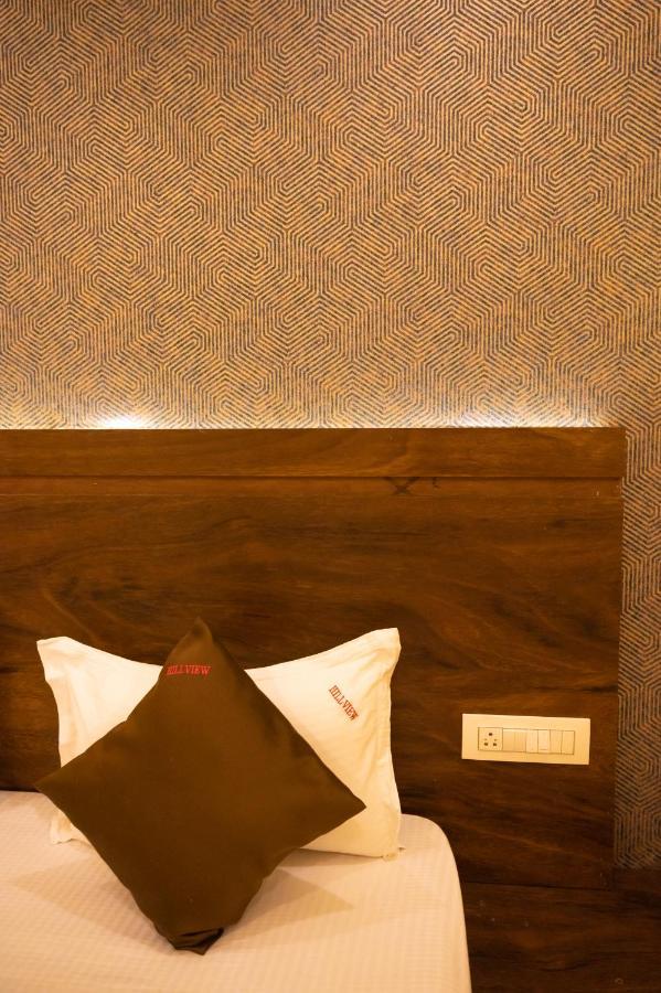 Vijaya Hill View Residency Hotell Navi Mumbai Eksteriør bilde