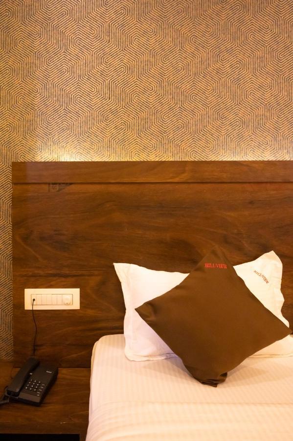 Vijaya Hill View Residency Hotell Navi Mumbai Eksteriør bilde