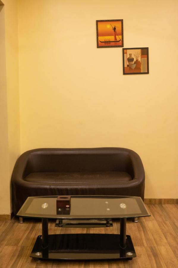 Vijaya Hill View Residency Hotell Navi Mumbai Eksteriør bilde