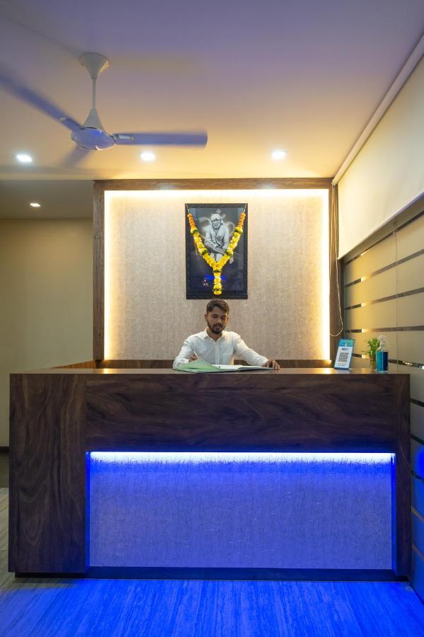 Vijaya Hill View Residency Hotell Navi Mumbai Eksteriør bilde